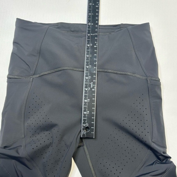Women's Lululemon Uncovered Strength High-Rise Crop 23" Graphite Grey SZ 6 - Picture 14 of 16